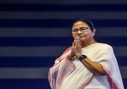 Mamata Banerjee Criticises Centre For Spiking Medicines, TMC to Protest on April 4-5